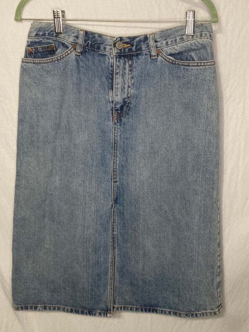 Classic GAP Women's Denim midi Skirt - Light Wash Size 12/31